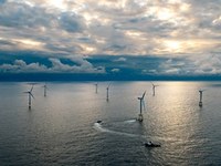 Bild Offshore Windpark © Stiftung Offshore-Windenergie, Doti Matthias Ibeler 2009 www.offshore-stiftung.de