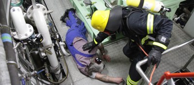 Lesen Sie das Sicherheits-Bulletin zu gefährlichen Räumen, um mögliche Unfallgefahren zu erkennen und Unfälle zu vermeiden. Bild © Seeärztlicher Dienst, Fotograf: Kirk Williams