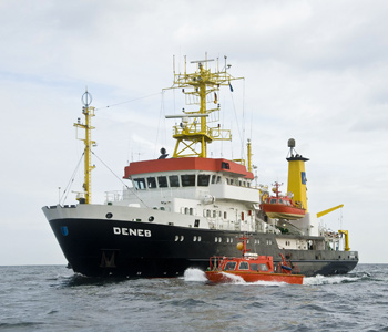 Landstrom für BSH-Forschungsschiffe © BSH