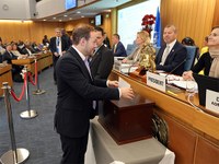 Germany casting vote at IMO Council election 2025 © IMO Member States voting for the IMO Council during the 34th Assembly Session on 28 November 2025_von International Maritime Organization, CC BY 4.0