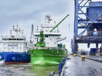 Schiff-zu-Schiff Bebunkerung durch die Kairos