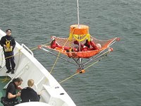 RescueStar Einsatz auf dem Traumschiff MS Deutschland.jpg