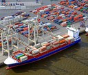 Container-Verladung im Hamburger Hafen (groß)