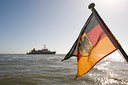 Deutsch Flagge mit Schiff - BSH.jpg