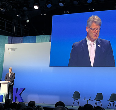 Deutsche Flagge auf der Maritimen Konferenz