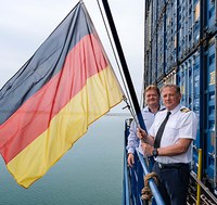 Panda 001 - Flagge ©  Tailwind Shipping Lines