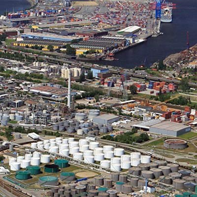 oil cargo © HHM / Michael Lindner www.hafen-hamburg.de